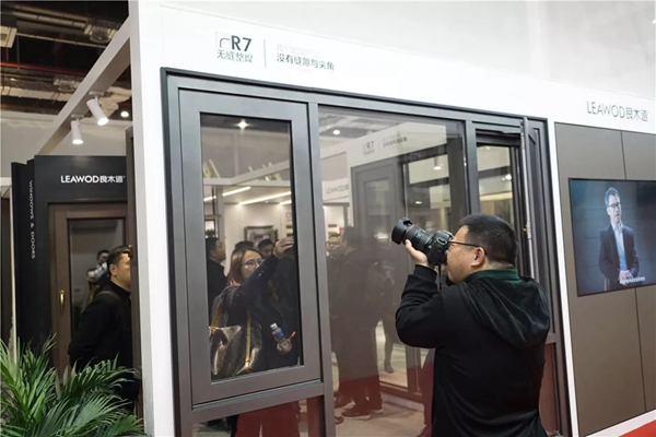 良木道荣获“聚力品牌·共建未来”评选“2019 CBD TOP100品牌”！