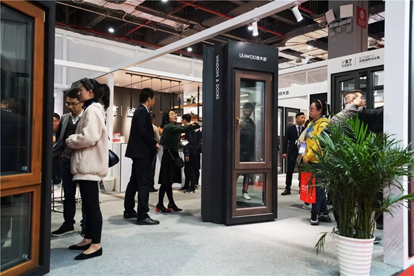 良木道荣获“聚力品牌·共建未来”评选“2019 CBD TOP100品牌”！