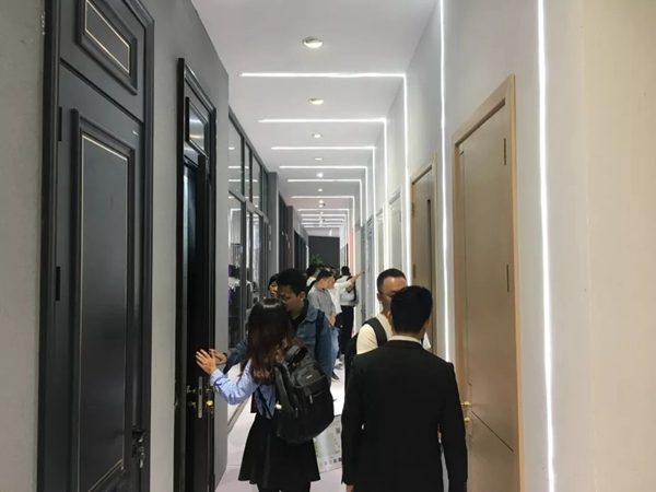 三月定制家具展圆满落幕，新标木门展位精彩回顾！