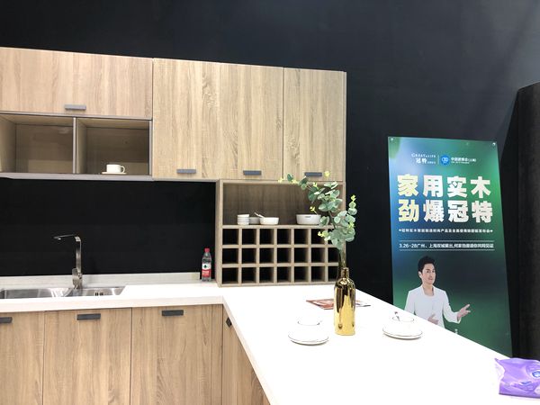 2019年中国建博会(上海)丨冠特定制家具王军太:企业定位是智慧家居