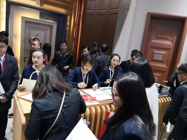 金欧米全屋定制引领意风新时尚，上海建博会精彩回顾！
