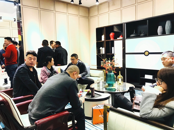 2019年中国建博会（上海）丨开开木门吕文波：让客户拥有更好的体验感