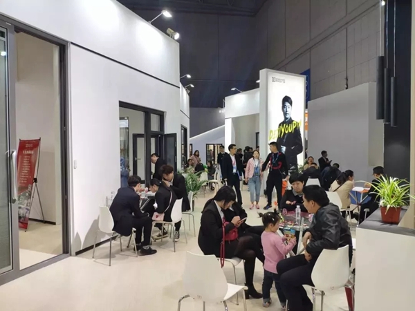 上海建博会完美收官,德技优品门窗满载归来!