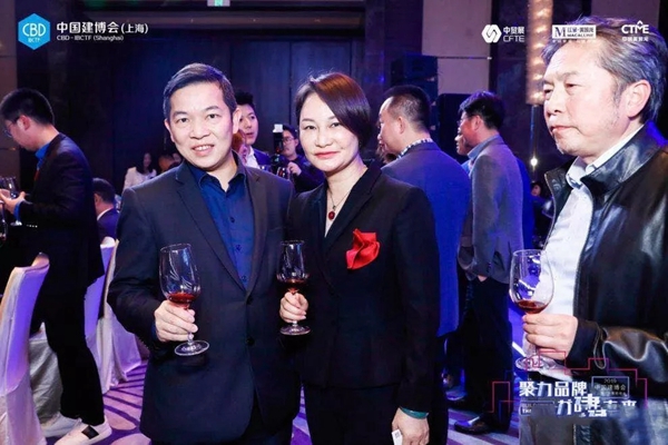 富奥斯门窗带您一起回顾2019上海建博会精彩时刻！