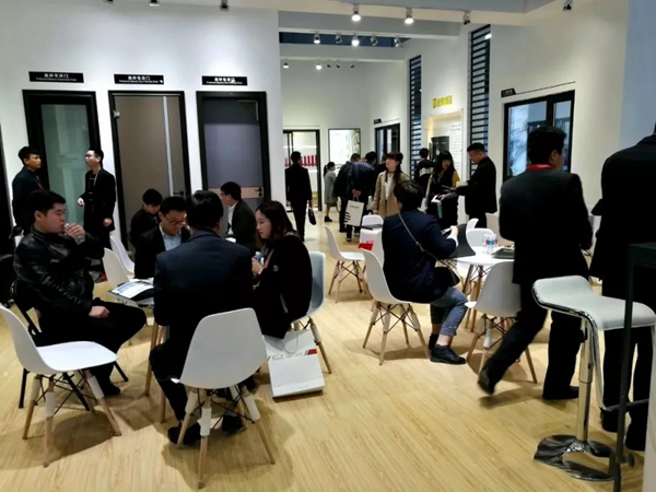 富奥斯门窗带您一起回顾2019上海建博会精彩时刻！
