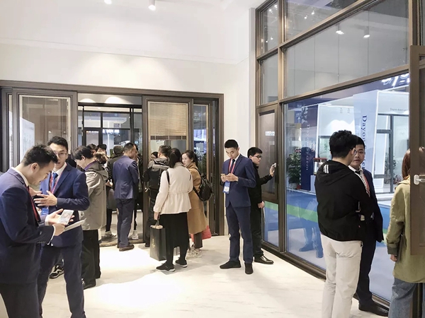 致尚门窗2019年中国建博会（上海）全胜而归，完美收官！