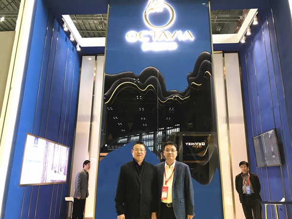 ​欧雅纳特：高端年轻化原木定制品牌“珀晓”2019年上海建博会遭热捧