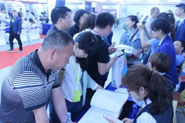 润成创展2019年精英年会暨新品发布会完美落幕！