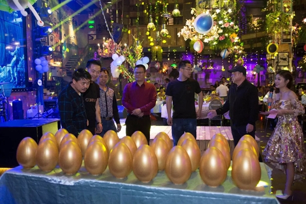 新标木门带您一起回顾三大品牌招商晚宴Party!