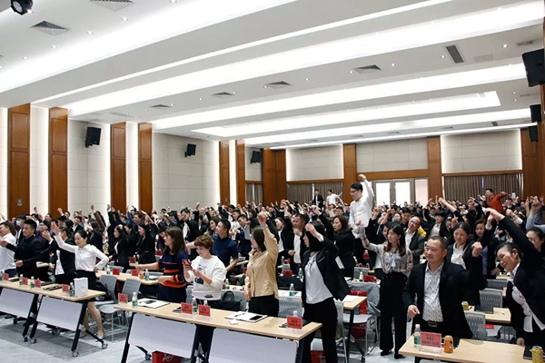 派雅门窗2019全国终端导购精英特训营圆满结束！