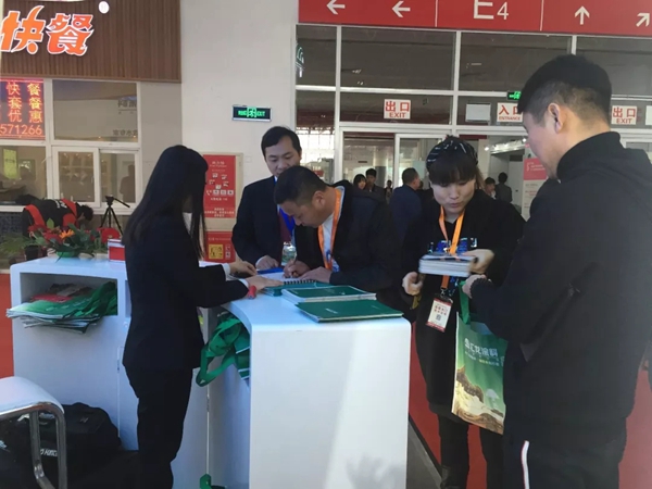汇龙涂料新品演绎未来涂装，诚挚邀请您相约沈阳家博会！