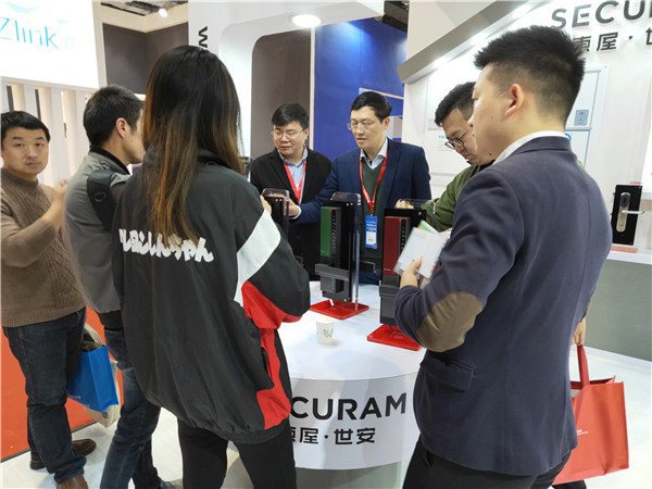 2019年中国建博会(上海)|东屋·世安赵军:研发第二代指静脉技术,实现高安全防护