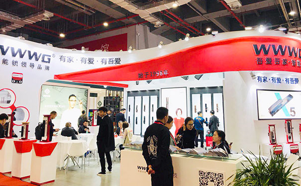 2019年中国建博会（上海）|吾爱吾家•智能锁殷昌午：全自动智能锁X5广受关注