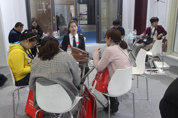 帕尔玛门窗惊艳亮相中国建博会(上海),成为展会亮点