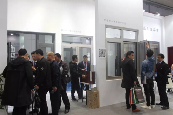 帕尔玛门窗惊艳亮相中国建博会(上海),成为展会亮点