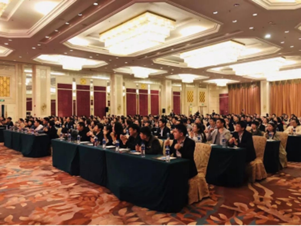 联邦高登全屋定制广州&上海展会大放异彩,奢适生活广受好评