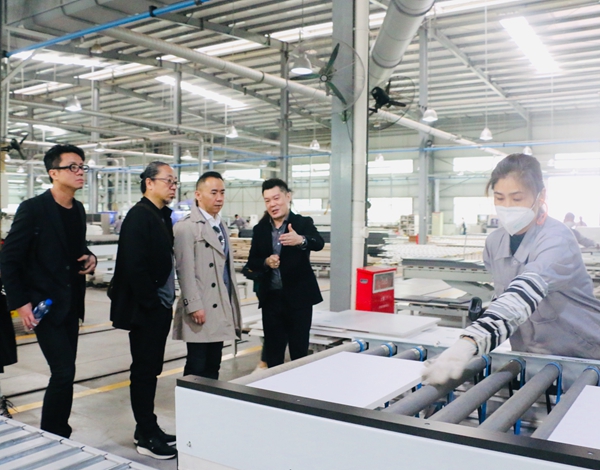 联邦高登超10万㎡工厂助力设计师联名款的炼成