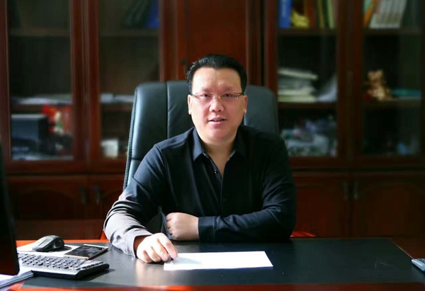润成创展经销商陈九虎：挑战短工期订单的成功秘诀