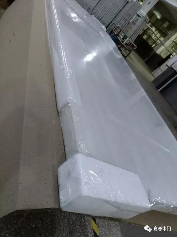 嘉尊木门，2019全新升级，用行动为产品质量保驾护航！