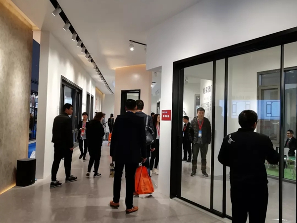 帕莱德门窗2019年中国建博会(上海)精彩回顾,引领门窗未来!