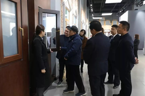 科饶恩系统门窗迎接河南卫华集团创始人韩宪保一行莅临考察