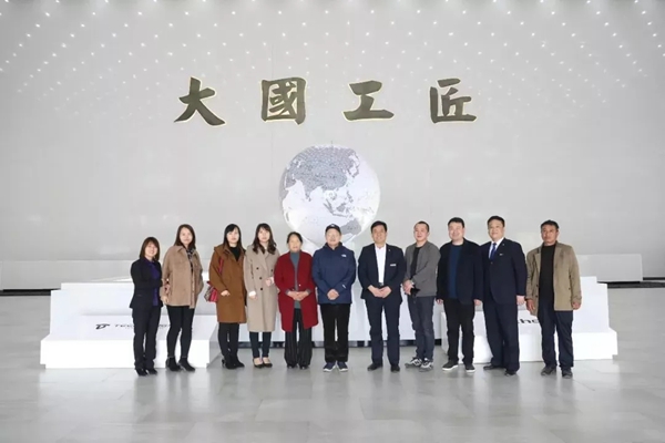 科饶恩系统门窗迎接河南卫华集团创始人韩宪保一行莅临考察