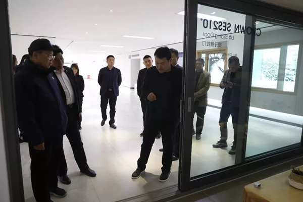 科饶恩系统门窗迎接河南卫华集团创始人韩宪保一行莅临考察