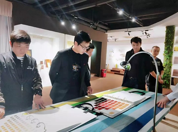 三月家居界盛事不断，全国各地的宣伟华润展示中心迎参观潮