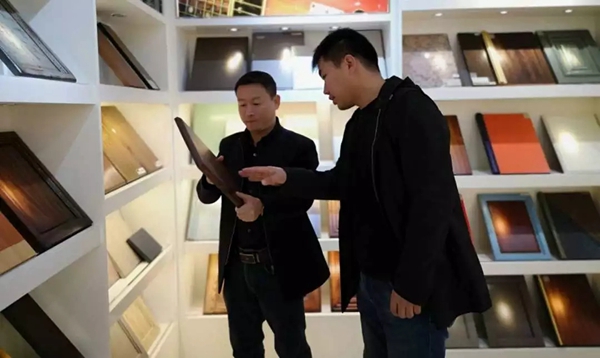 三月家居界盛事不断，全国各地的宣伟华润展示中心迎参观潮
