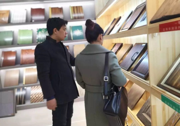三月家居界盛事不断，全国各地的宣伟华润展示中心迎参观潮