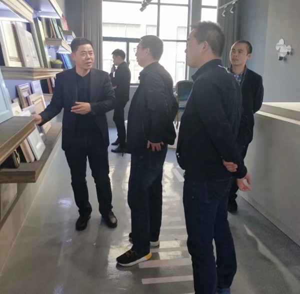 三月家居界盛事不断，全国各地的宣伟华润展示中心迎参观潮