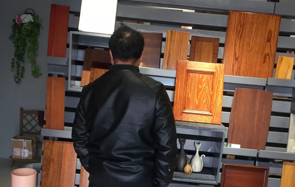 三月家居界盛事不断，全国各地的宣伟华润展示中心迎参观潮