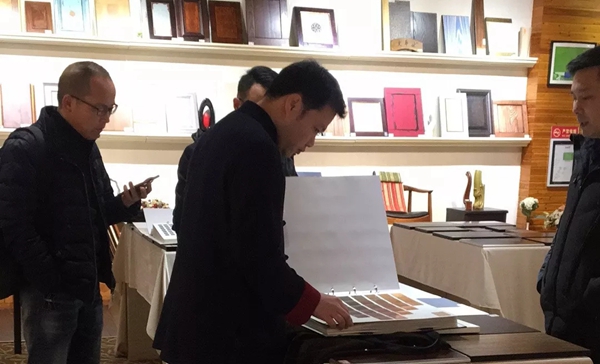 三月家居界盛事不断，全国各地的宣伟华润展示中心迎参观潮