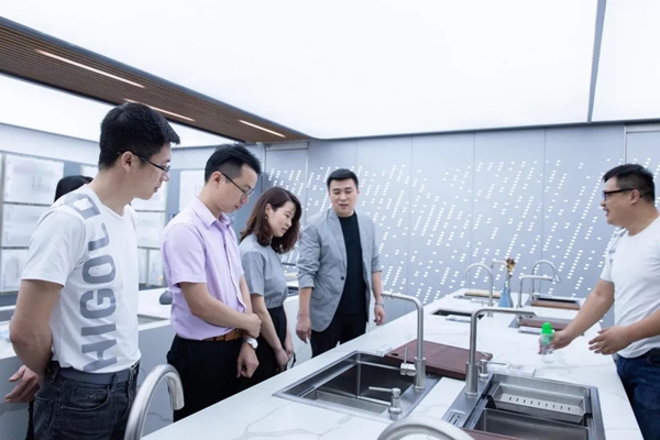 科凡家居&悍高集团强强联合,共谱中国制造华丽新篇章