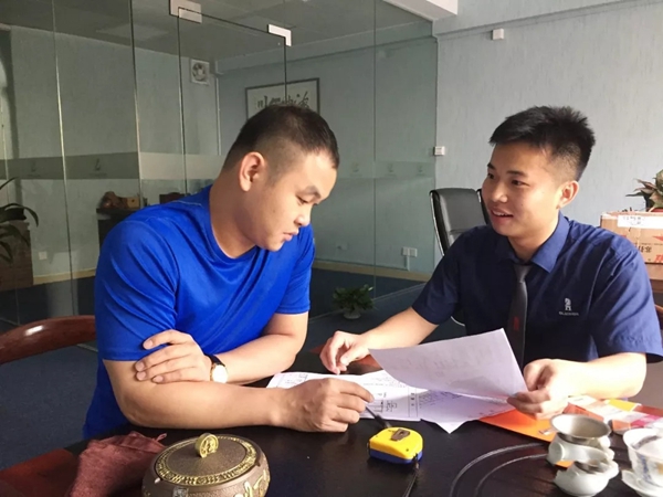 百利玛门窗工程部经理邓华重专访:以质取胜,服务至上!