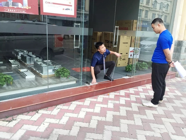 百利玛门窗工程部经理邓华重专访:以质取胜,服务至上!
