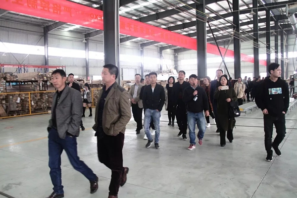 怡萧行全屋定制“抢亿万市场，赢千万财富”财富峰会圆满成功！