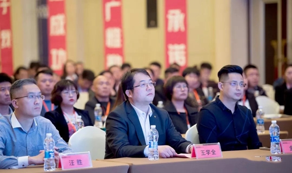 固诺家居2018年度优秀经销商年会圆满结束,新品发布获肯定!