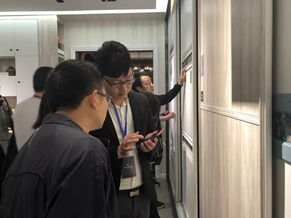 伊恋家居“百城千店,十万加盟”财富峰会圆满结束