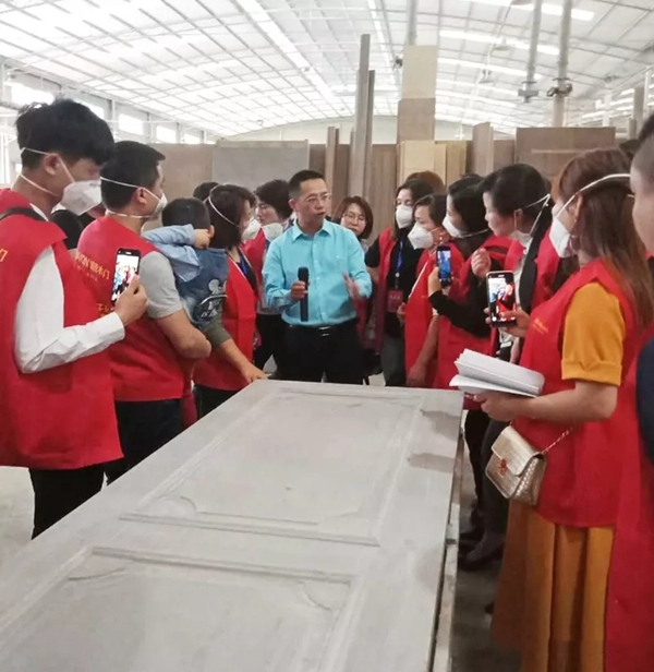 铠亚木门2019品牌战略发布会暨全国五一促销联动大会震撼启动！