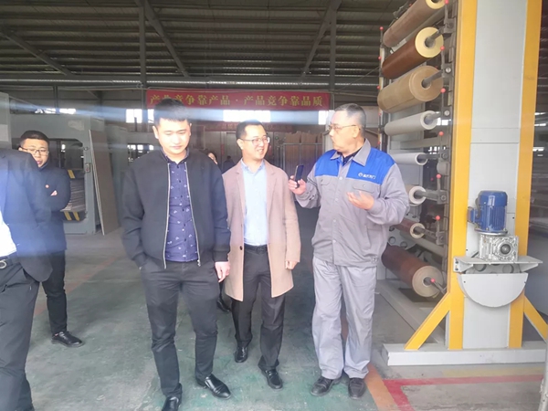 居然之家考察团莅临孟氏木门总部参观调研
