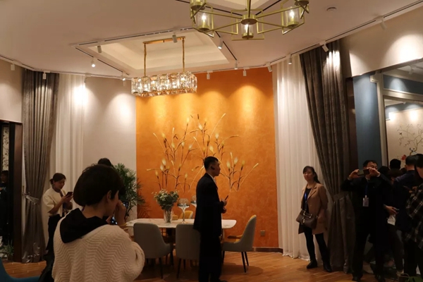 御秀刺绣墙布经销商峰会暨新园区落成庆典晚宴成功举办!