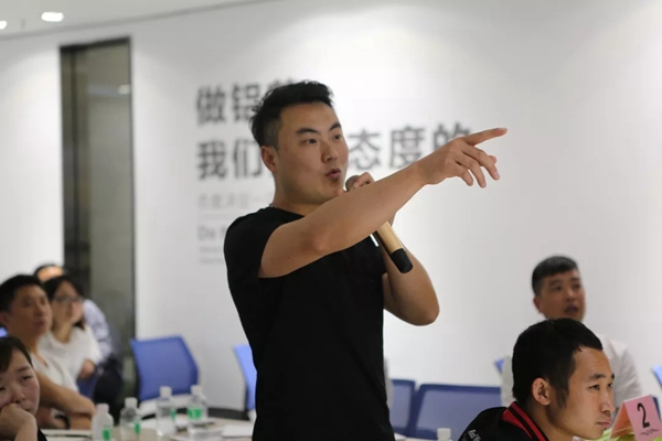 卫朗铝艺2019年第一节培训班顺利结业，带你正式认识卫朗！
