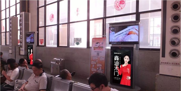 鑫迪木门斥资一亿，再掀高铁霸屏狂潮！