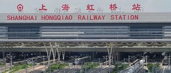 鑫迪木门斥资一亿，再掀高铁霸屏狂潮！