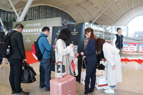 “御秀软装”高铁专列首发仪式成功启动,欢迎进入全屋软装行业快车道!
