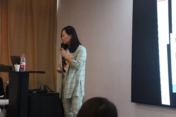 欧仕莱墙布S+商学院“我为色彩狂” 正式开课啦！