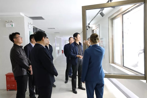 科饶恩系统门窗迎接河南省高等教育基本建设学会勾希杰理事长一行莅临考察