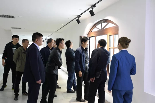 科饶恩系统门窗迎接河南省高等教育基本建设学会勾希杰理事长一行莅临考察