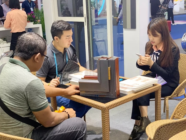 伟业门窗携众多产品惊艳亮相2019广交会